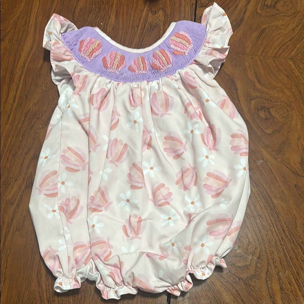 Smocked Shell Bubble